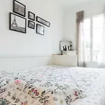 Stylish White And Red 아파트 *