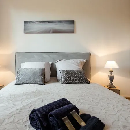 Apartment Stylish White And Red *